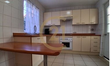 Se arrienda casa en Huechuraba en condominio