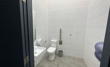 Local Comercial en Venta en SANTA MARIA ESQUINA ALBERTO REYES