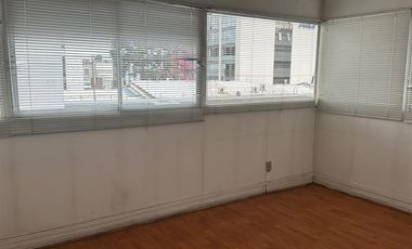 Local Comercial en Venta en SANTA MARIA ESQUINA ALBERTO REYES