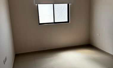 casa sin amueblar en privanzas del campestre
