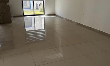 casa sin amueblar en privanzas del campestre