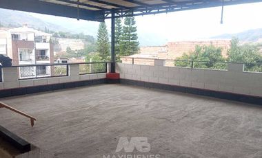 Arriendo/Venta de LOCALES en COPACABANA