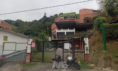 Arriendo/Venta de LOCALES en COPACABANA