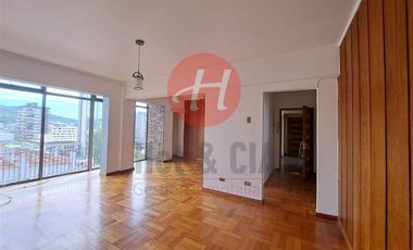 Departamento en Venta en Arturo Prat 712