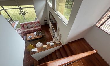 En venta hermosa casa en Macadamia, La Calera