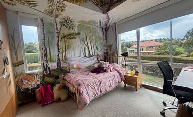 En venta hermosa casa en Macadamia, La Calera