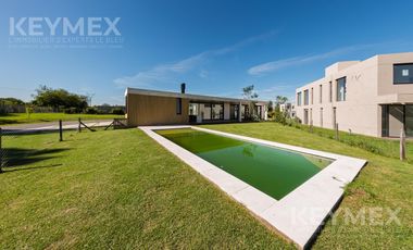 Venta casa en  Altos de Campo Grande
