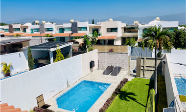 Casa con alberca en venta en Jiutepec, Morelos