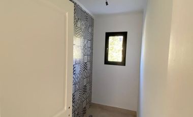 Casa en venta - 3 Dormitorios 1 Baño - 1.239Mts2 - San Miguel del Monte