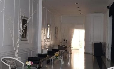 Edificio Comercial en estrategica ubicacion de Lomas de Zamora /  Temperley