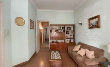 Chalet de 6 ambientes en venta en Haedo