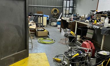 Galpón en  Venta