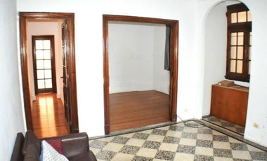 Departamento en venta - 2 Dormitorios 2 Baños - 126Mts2 - San Telmo