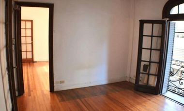 Departamento en venta - 2 Dormitorios 2 Baños - 126Mts2 - San Telmo