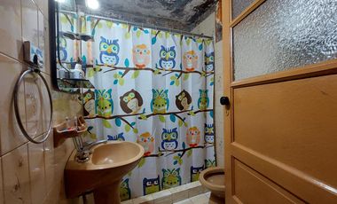 2 Casas en Monte Chingolo venta