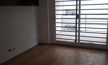 Oficina en  Billinghurst 1100 e/ Gorriti y J A Cabrera