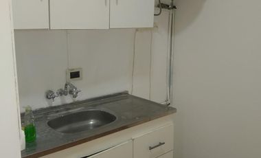 Oficina en  Billinghurst 1100 e/ Gorriti y J A Cabrera