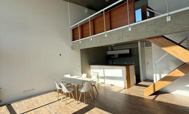 Departamento duplex en Vicente Lopez a una cuadra de Av. Libertador