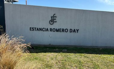 Terreno en  venta Barrio Estancia Romero Day