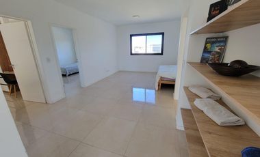 Casa Estilo contemporaneo en2 Plantas,  Puertos del Lago Escobar - Pileta con cascada