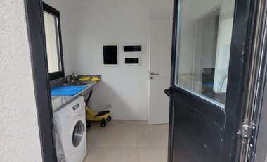 Casa Estilo contemporaneo en2 Plantas,  Puertos del Lago Escobar - Pileta con cascada