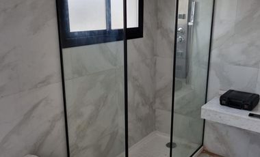 Casa Estilo contemporaneo en2 Plantas,  Puertos del Lago Escobar - Pileta con cascada