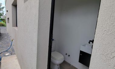 Casa Estilo contemporaneo en2 Plantas,  Puertos del Lago Escobar - Pileta con cascada