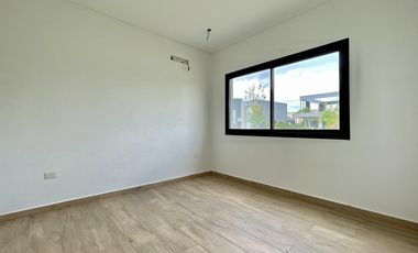 Casa en Venta en Puertos del Lago Barrio Ceibos A Estrenar