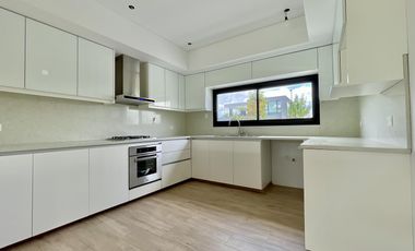 Casa en Venta en Puertos del Lago Barrio Ceibos A Estrenar