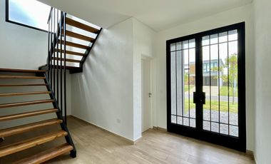 Casa en Venta en Puertos del Lago Barrio Ceibos A Estrenar