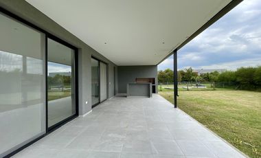 Casa en Venta en Puertos del Lago Barrio Ceibos A Estrenar