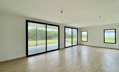 Casa en Venta en Puertos del Lago Barrio Ceibos A Estrenar