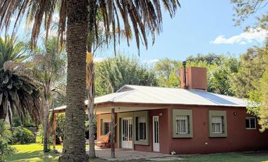 Quinta modena , quincho de grandes dimensiones y pileta. A mts de nueva circunvalación VENADO TUERTO.