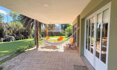 Quinta modena , quincho de grandes dimensiones y pileta. A mts de nueva circunvalación VENADO TUERTO.