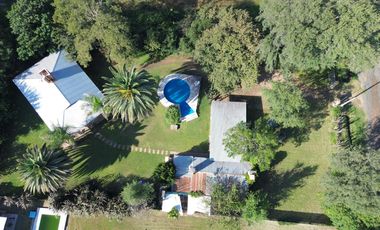 Quinta modena , quincho de grandes dimensiones y pileta. A mts de nueva circunvalación VENADO TUERTO.