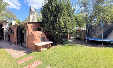 Quinta modena , quincho de grandes dimensiones y pileta. A mts de nueva circunvalación VENADO TUERTO.
