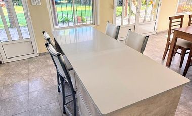 Quinta modena , quincho de grandes dimensiones y pileta. A mts de nueva circunvalación VENADO TUERTO.