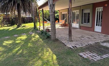 Quinta modena , quincho de grandes dimensiones y pileta. A mts de nueva circunvalación VENADO TUERTO.