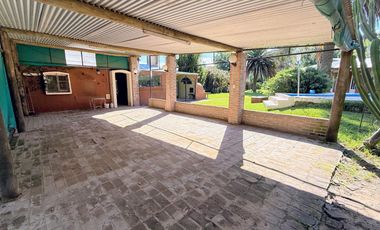 Quinta modena , quincho de grandes dimensiones y pileta. A mts de nueva circunvalación VENADO TUERTO.