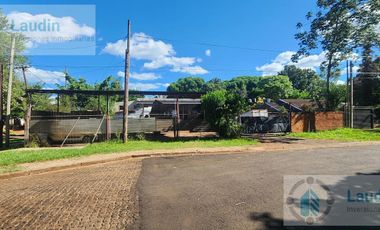 Gran terreno en  en venta  en esquina sobre Av. Tomas Guido  ideal para Duplex