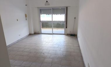 Departamento de un ambiente Moron Sur