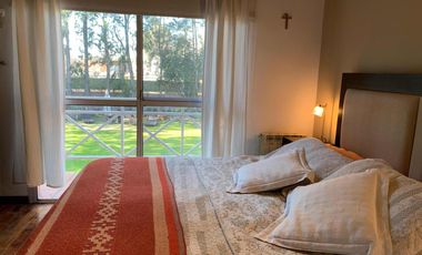 Casa en venta - 4 Dormitorios 4 Baños - Cocheras - 1.007Mts2 - Benavidez
