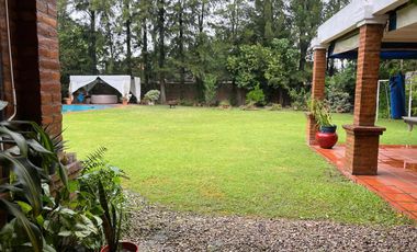 Casa en venta - 4 Dormitorios 4 Baños - Cocheras - 1.007Mts2 - Benavidez