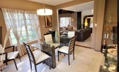 Casa en venta - 4 Dormitorios 4 Baños - Cocheras - 1.007Mts2 - Benavidez