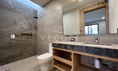 CASA EN VENTA EN BOSQUE CEDROS, ARBOLADA BOSQUES DE SANTA ANITA, TLAJOMULCO