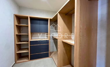 CASA EN VENTA EN BOSQUE CEDROS, ARBOLADA BOSQUES DE SANTA ANITA, TLAJOMULCO