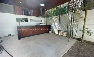 CASA EN VENTA EN RESIDENCIAL ASTURIAS FRENTE A PARQUE
