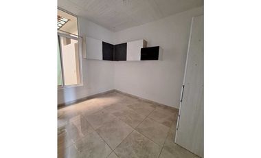 ARRIENDO CASA ALTOS DEL PEÑON GIRARDOT $ 800.000