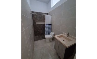 ARRIENDO CASA ALTOS DEL PEÑON GIRARDOT $ 800.000
