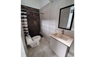 ARRIENDO CASA ALTOS DEL PEÑON GIRARDOT $ 800.000